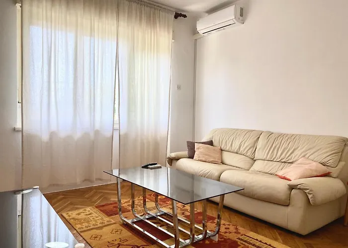 Apartman Lily In Close To The