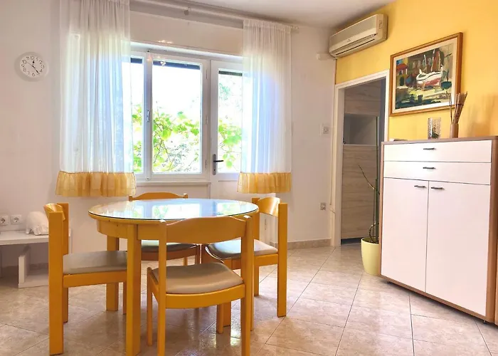 Apartman Lily In Close To The